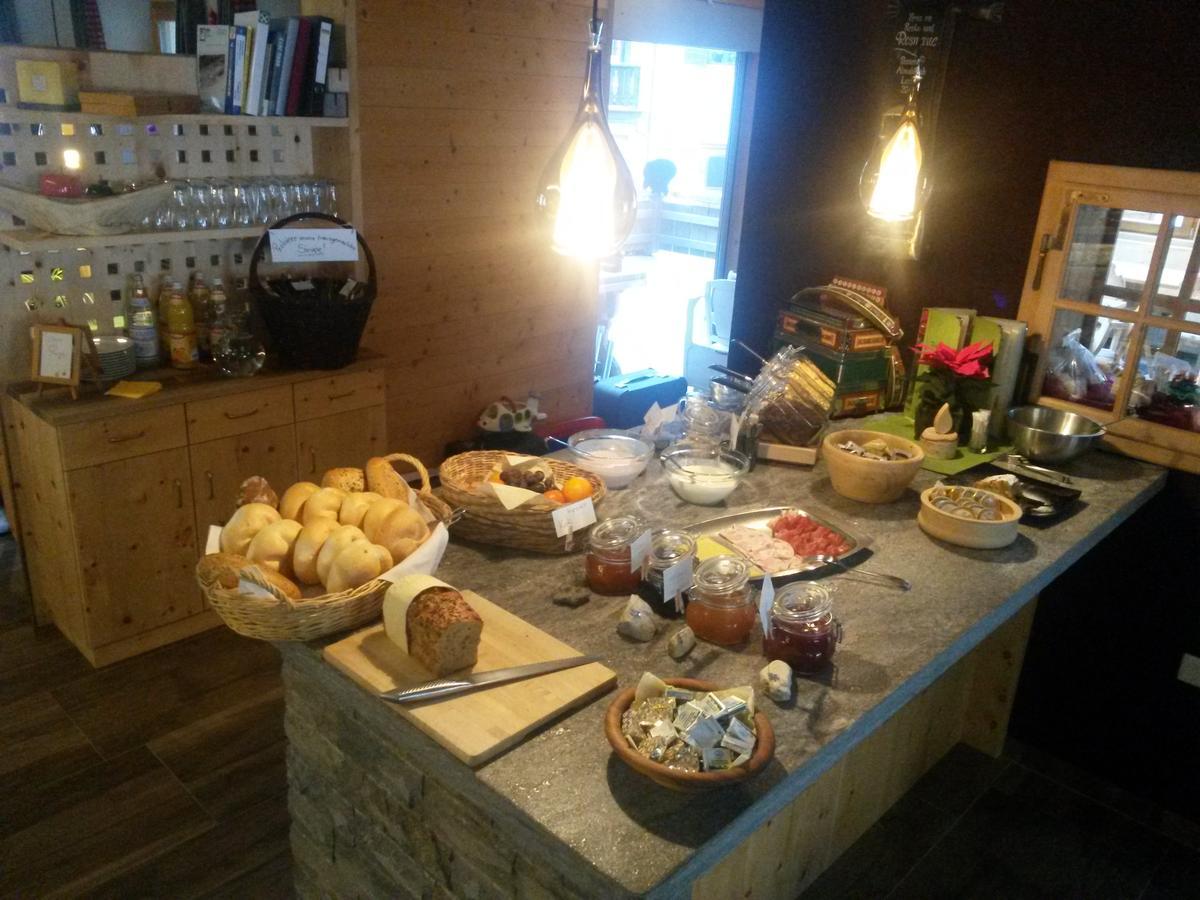 Hotel Restaurant Rosmarie 费尔代斯 外观 照片